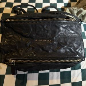 Givency Mini Pandora Pepe leather